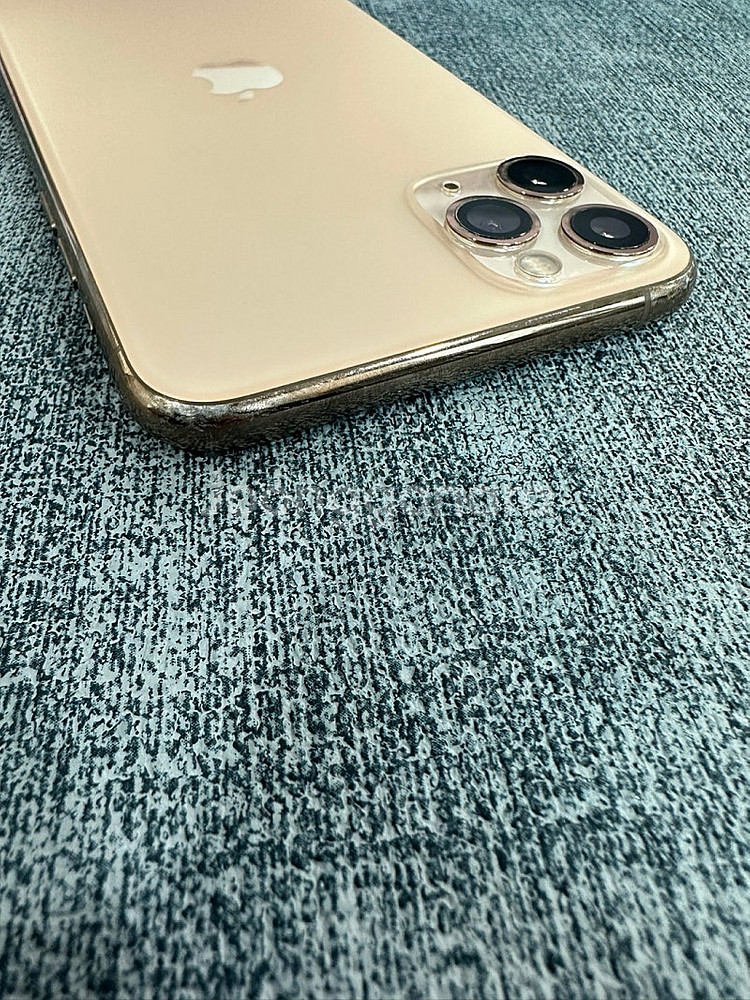 (자급제) 아이폰11프로맥스 256G 골드 가성비 상태좋은폰 34만원 판매해요--9